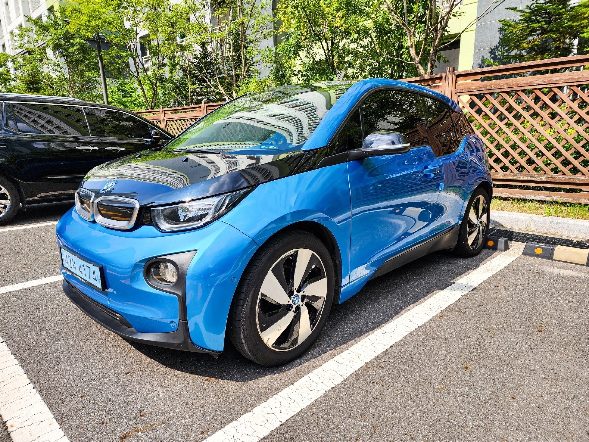 i3 IO1 BEV(27.2kWh) FWD 룩스 매물 썸네일