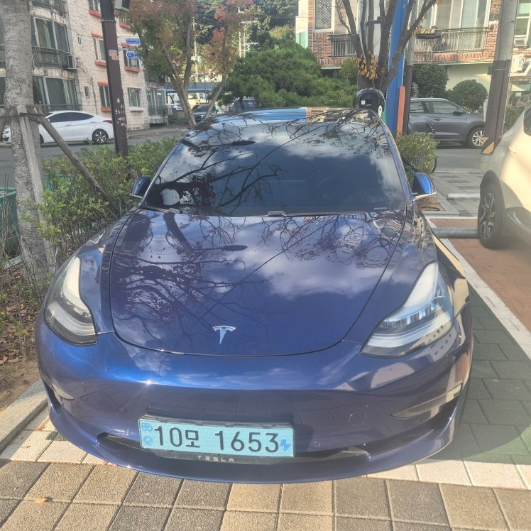 모델 3 BEV(75kWh) AWD 롱 레인지 매물 썸네일