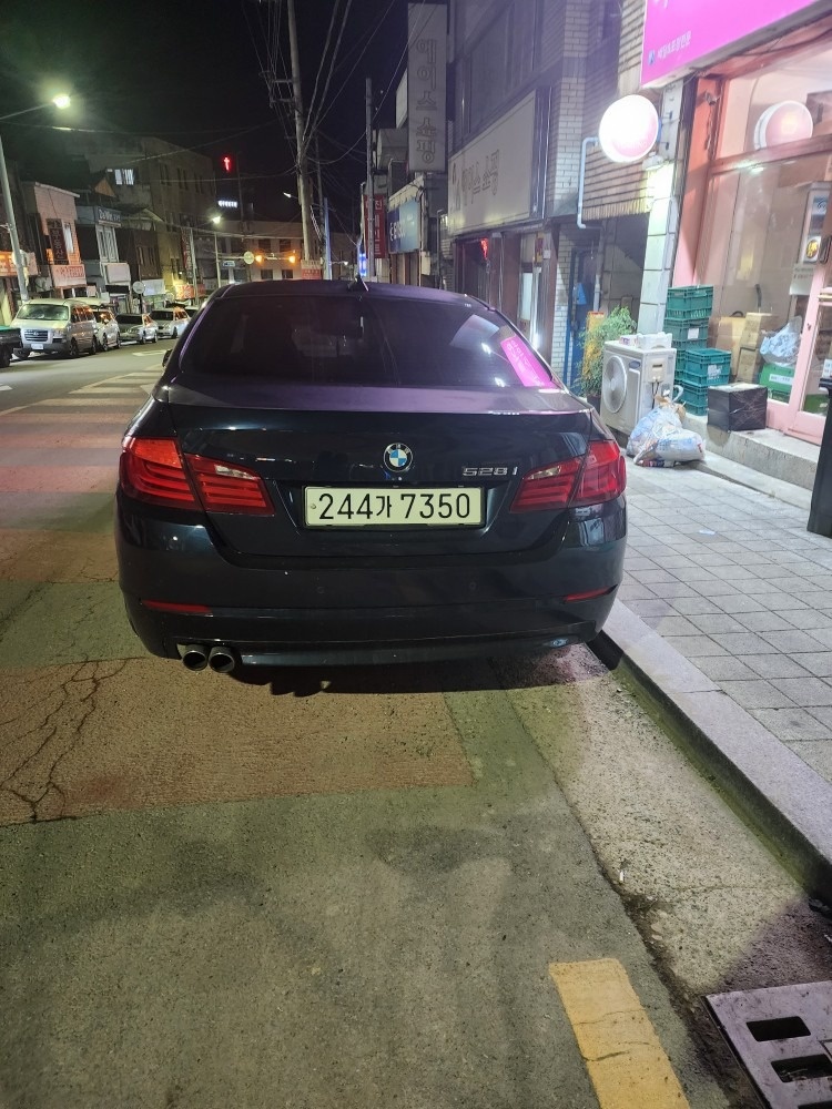 2010년 bmw 528i 차량입니다 중고차 직거래 (2)