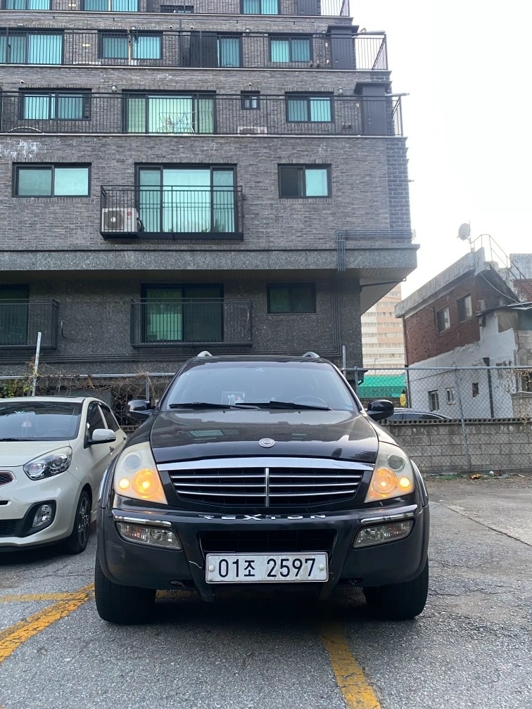 뉴 렉스턴 Y200 7인승(디젤 RX5 EDi) 4WD 매물 썸네일