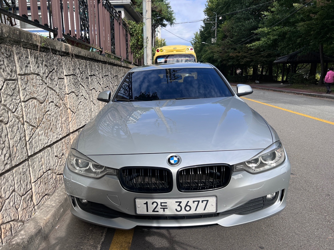 3시리즈 F30 320d 세단 (184마력) 매물 썸네일