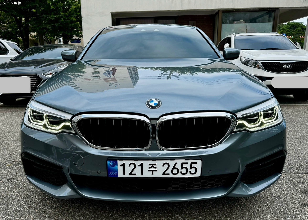 5시리즈 G30 530 i xDrive (252마력)M 스포츠 플러스 매물 썸네일