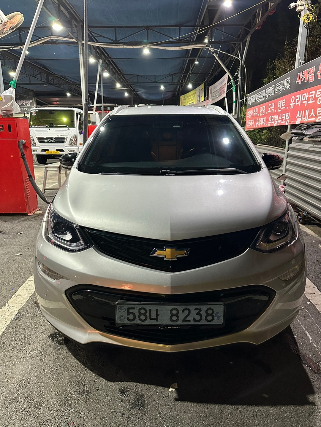 볼트 BEV(66kWh/414km) FWD (204마력) 매물 썸네일