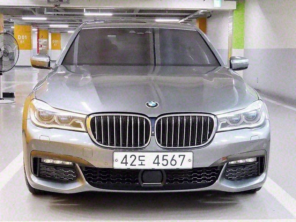 7시리즈 G11 740d xDrive 전기형 (320마력) M Sport 매물 썸네일