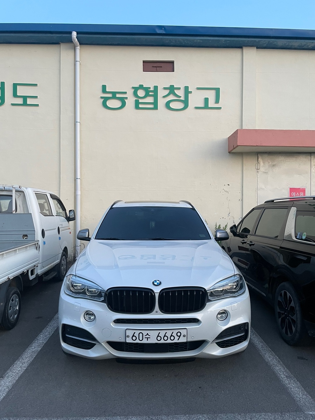 X5 F15 M50d xDrive (381마력) 매물 썸네일