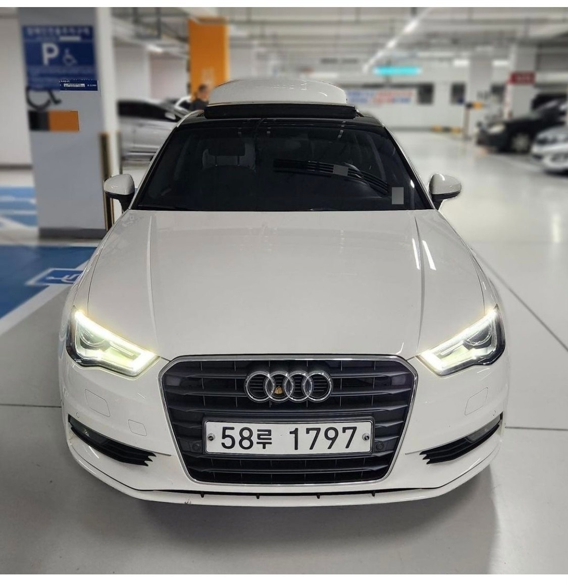 A3 8V 35 TDI (110마력)세단 매물 썸네일