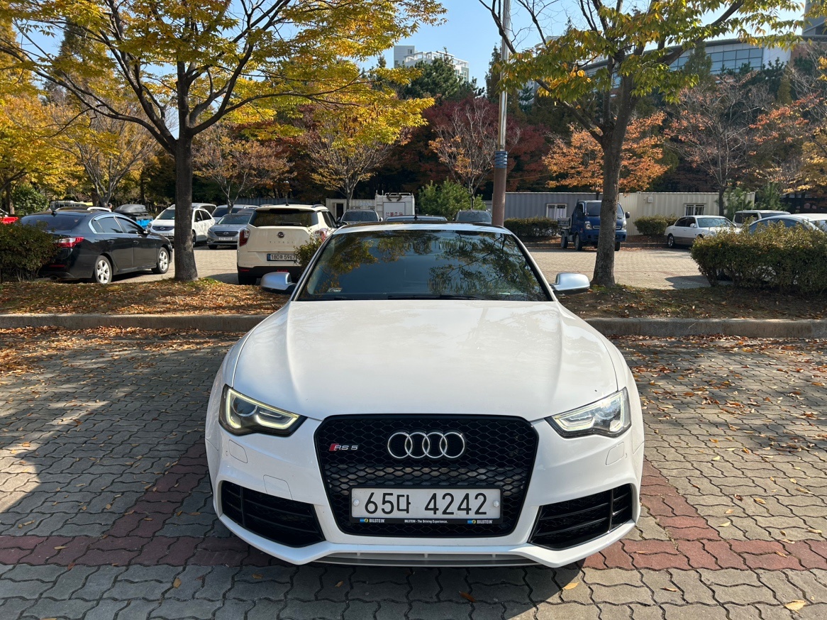 RS5 8T3 4.2  Coupe 콰트로 (450마력) 매물 썸네일