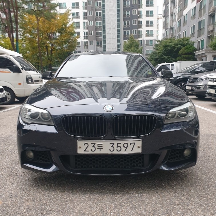 5시리즈 F10 550 i xDrive (408마력) 매물 썸네일