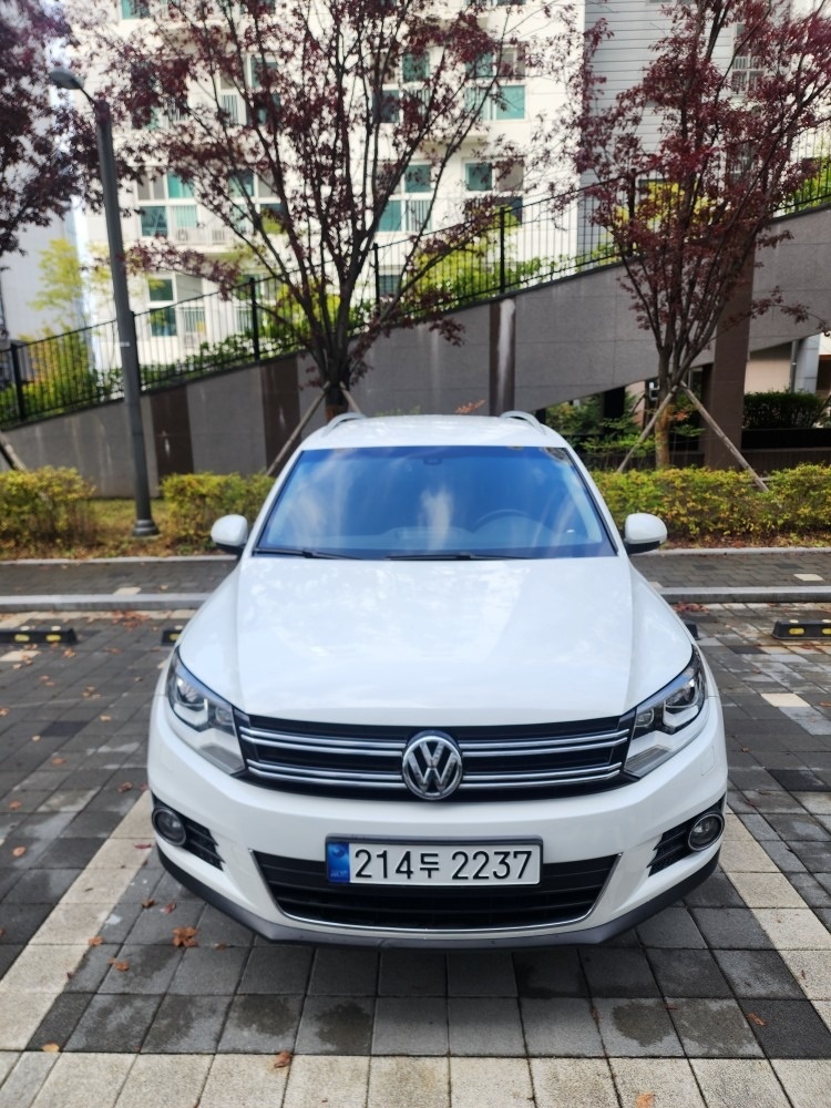 뉴 티구안 5N 2.0 TDI 블루모션 (140마력) 매물 썸네일