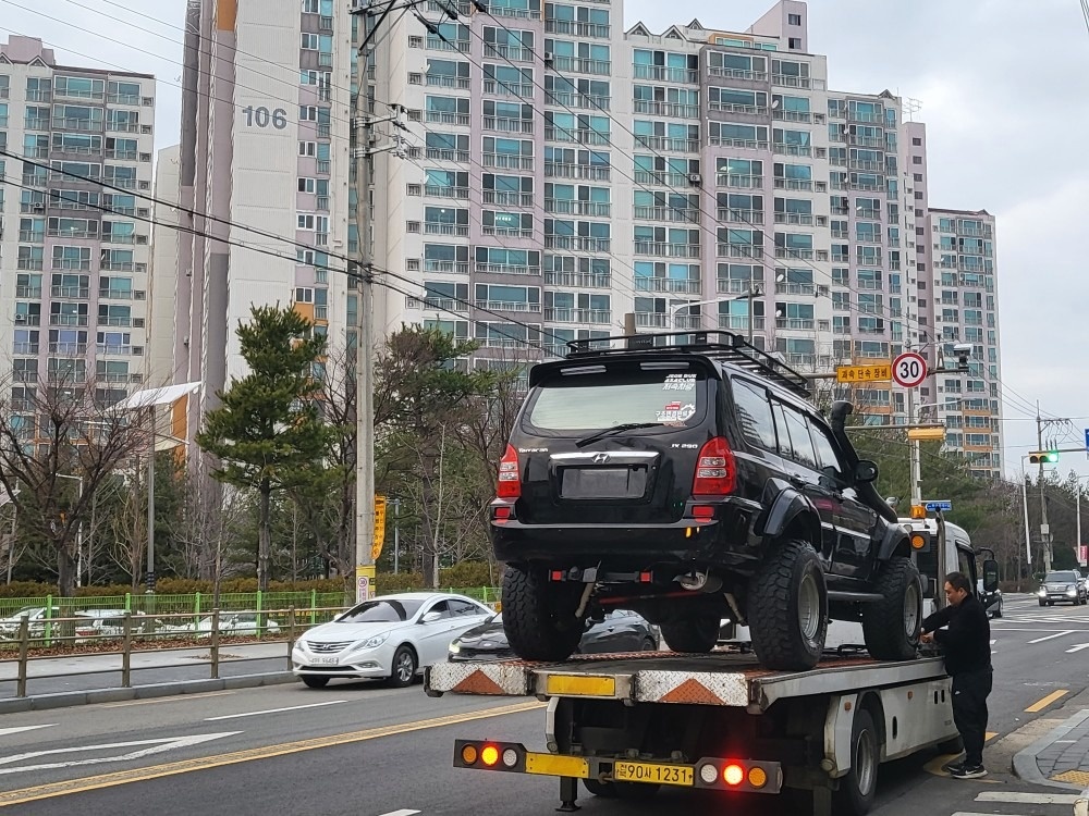 # 먼저 막탄차 아니고 소장목적으로  중고차 직거래 (3)