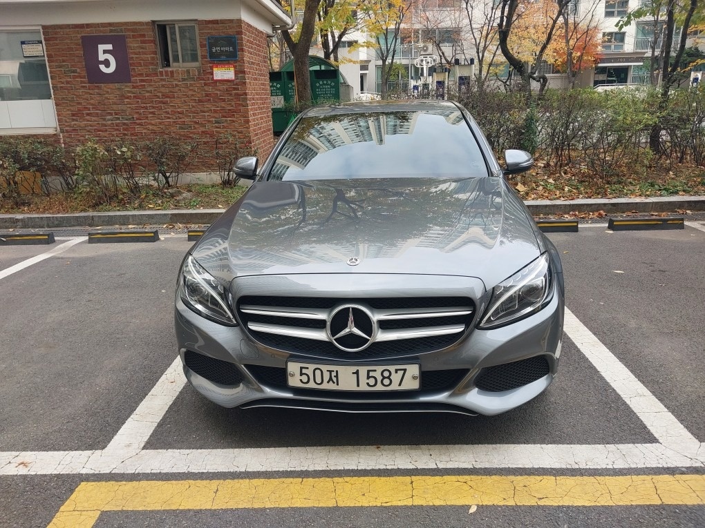 C 클래스 W205 C220 d (170마력) 매물 썸네일