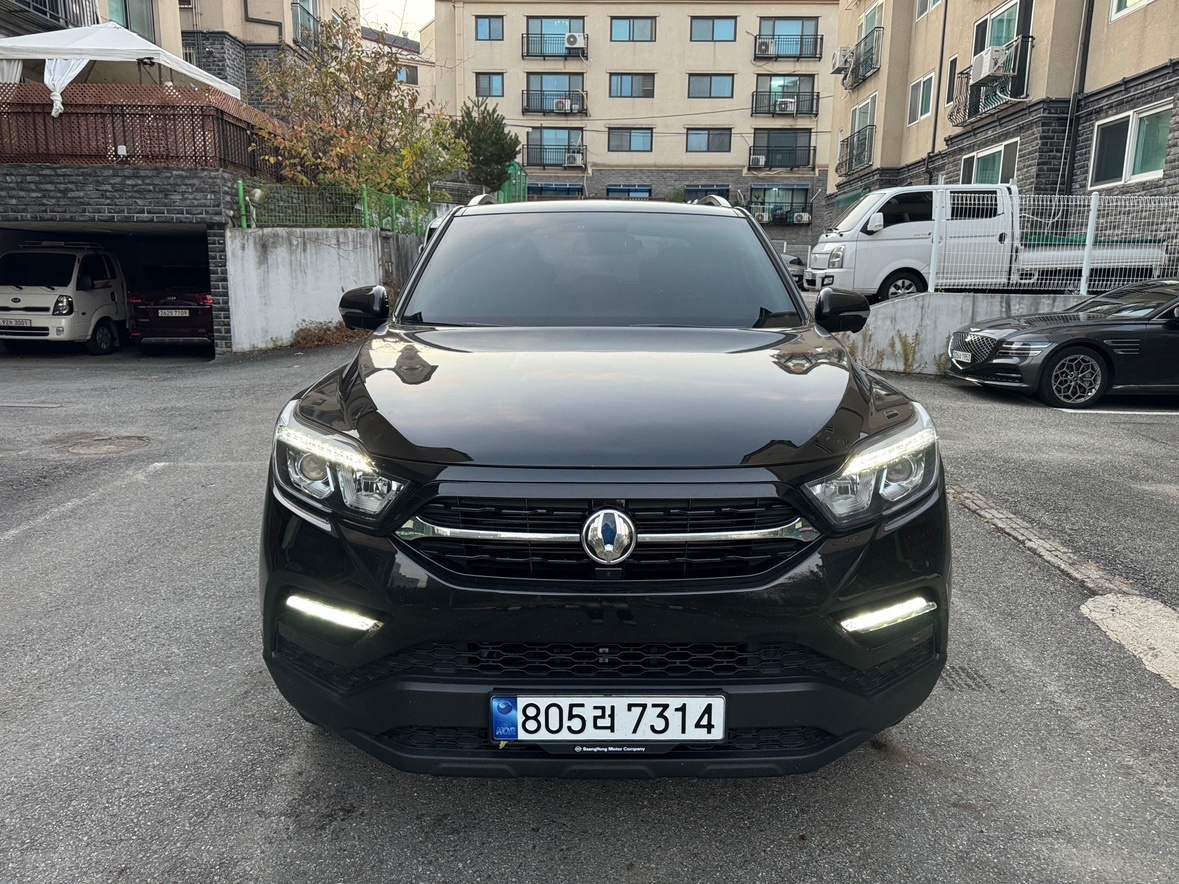 렉스턴 스포츠 Q200. G4 5인승(디젤 2.2) 4WD 프레스티지 매물 썸네일