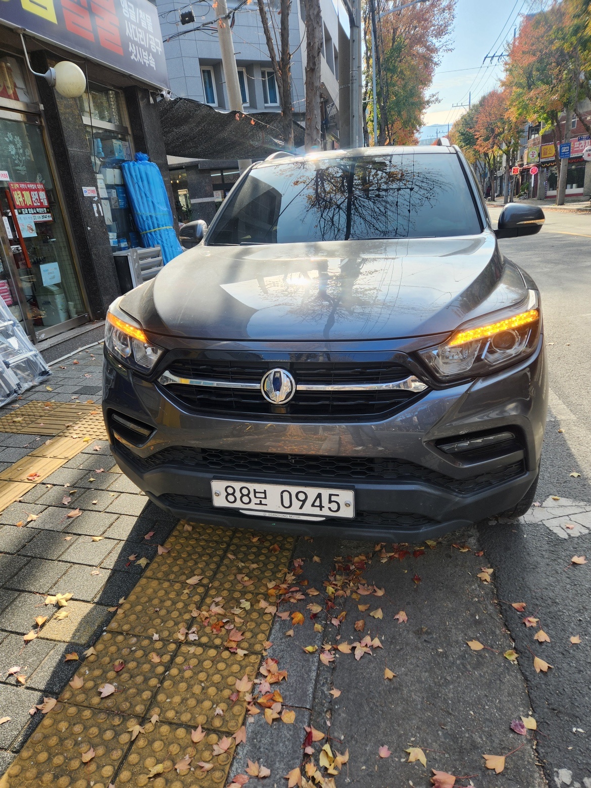 렉스턴 스포츠 Q200. G4 5인승(디젤 2.2) 4WD 프레스티지 스페셜 매물 썸네일