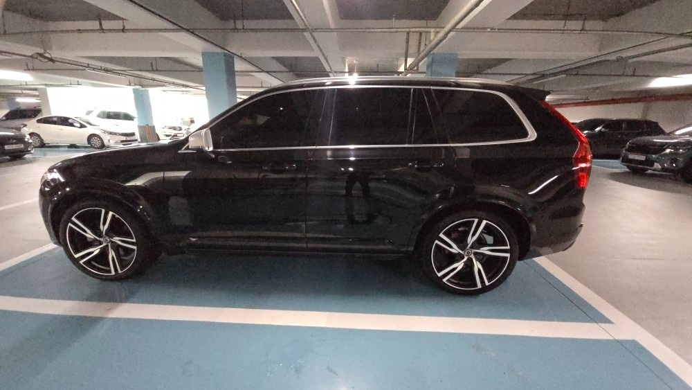 볼보 XC90 R디자인 국내 몇대없는 중고차 직거래 (7)