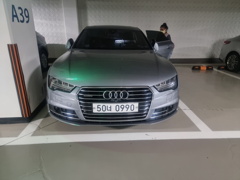 A7 Sportback 4G8 50 TDI 콰트로 (272마력) 매물 썸네일