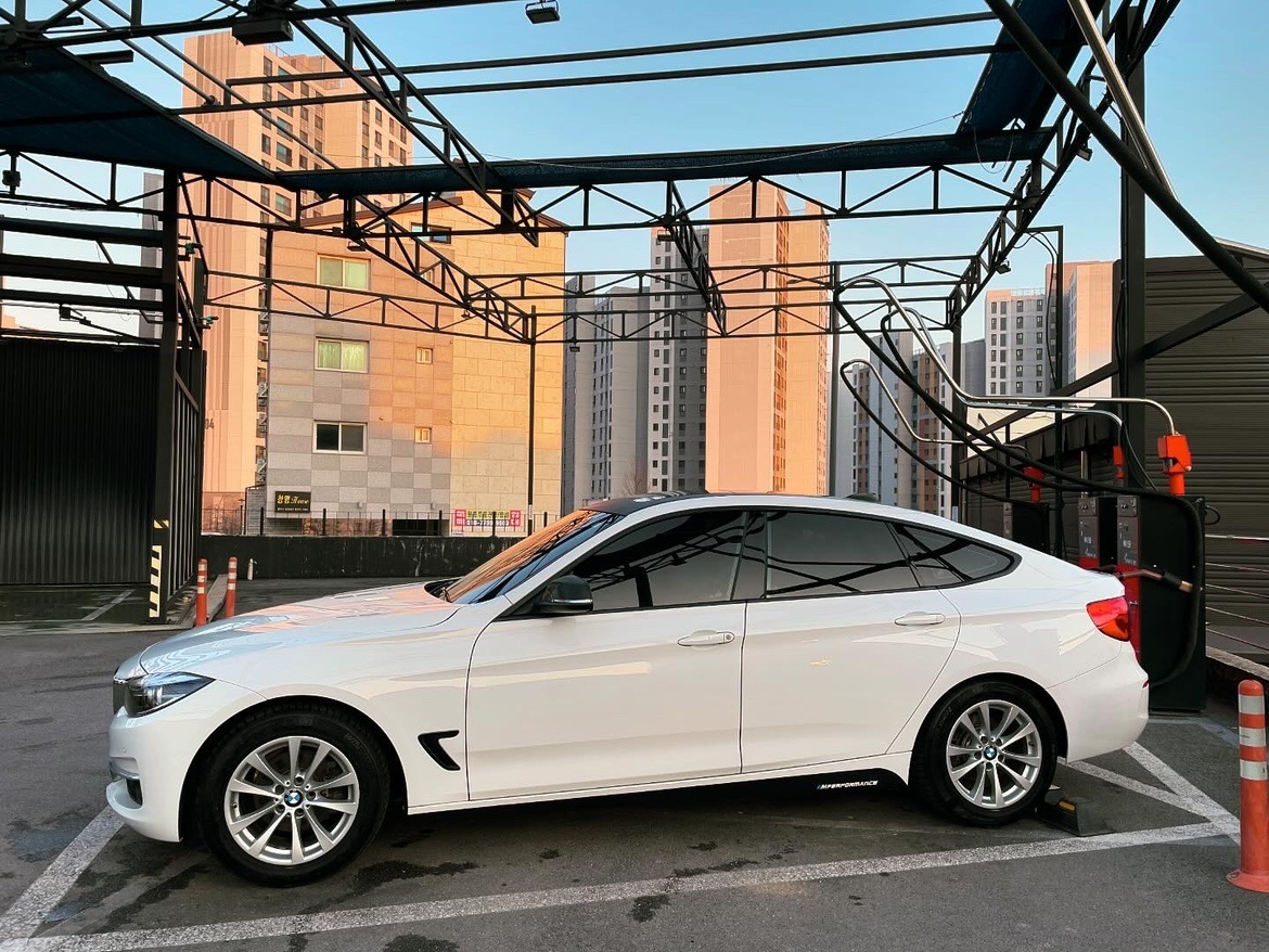 3시리즈 GT F34 GT 320d xDrive 페이스리프트 (190마력) 매물 썸네일