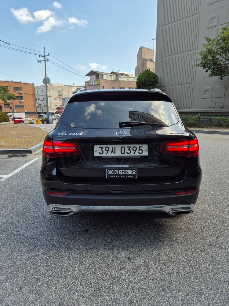 차명 : 벤츠 GLC220d 4mat 중고차 직거래 (3)