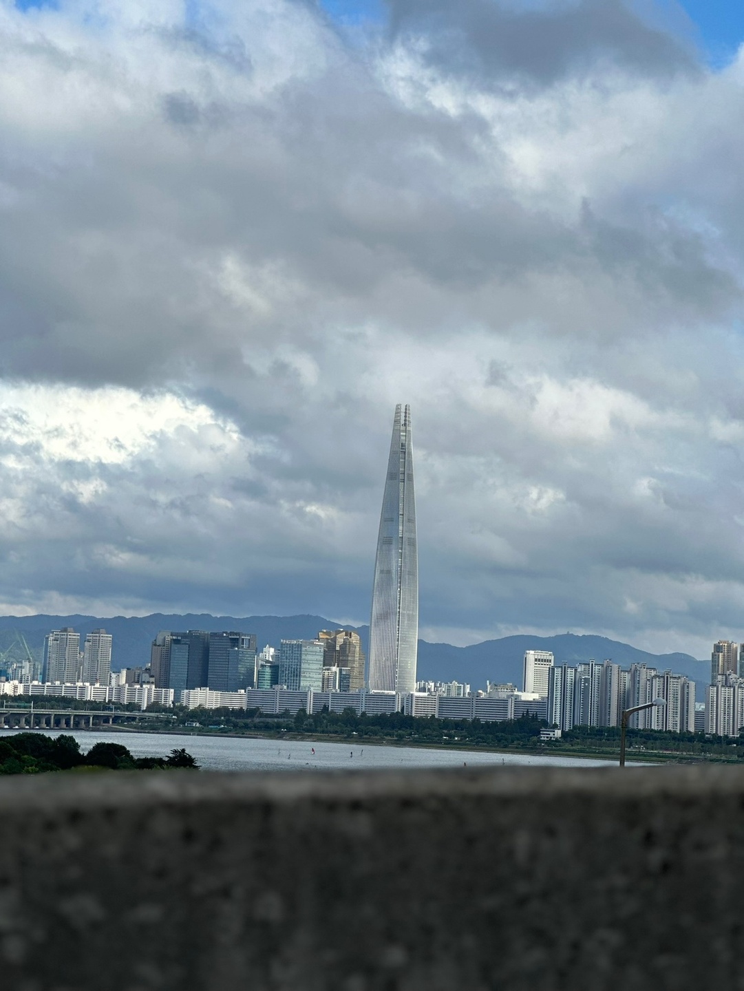 타이어 60~70% 잔존
패드 앞 뒤 중고차 직거래 (10)