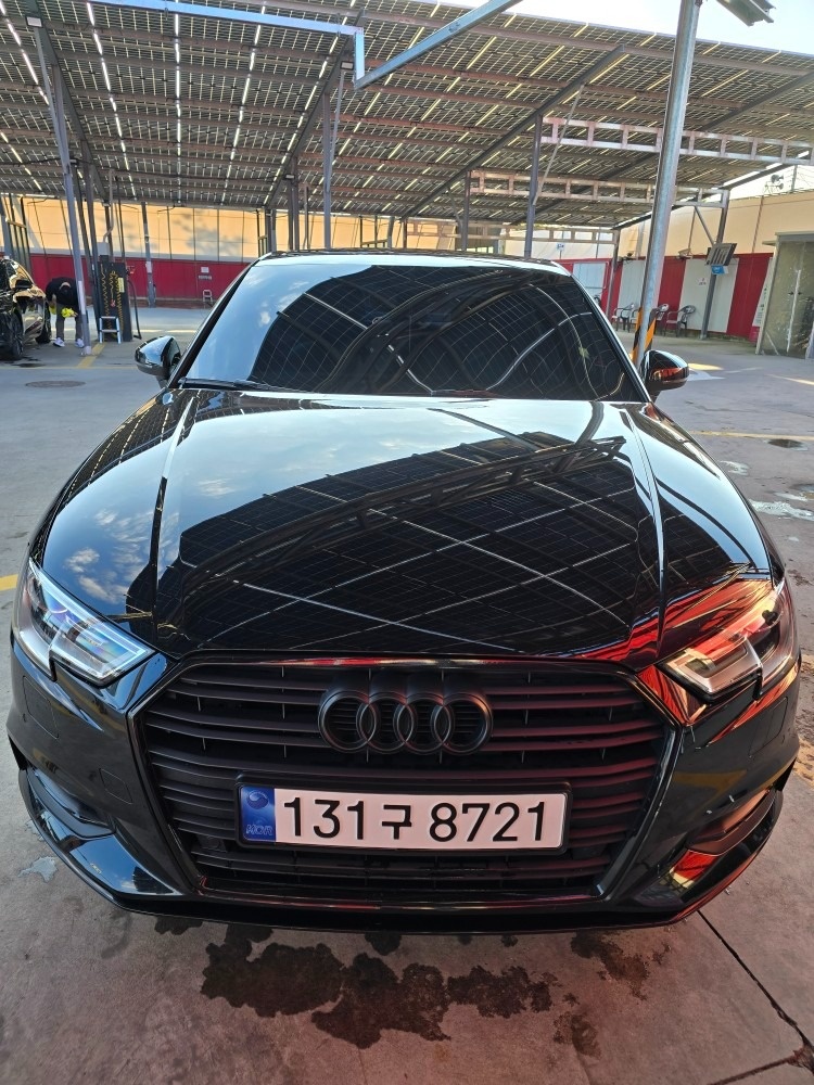 A3 8V 40 TFSI (186마력)세단 매물 썸네일