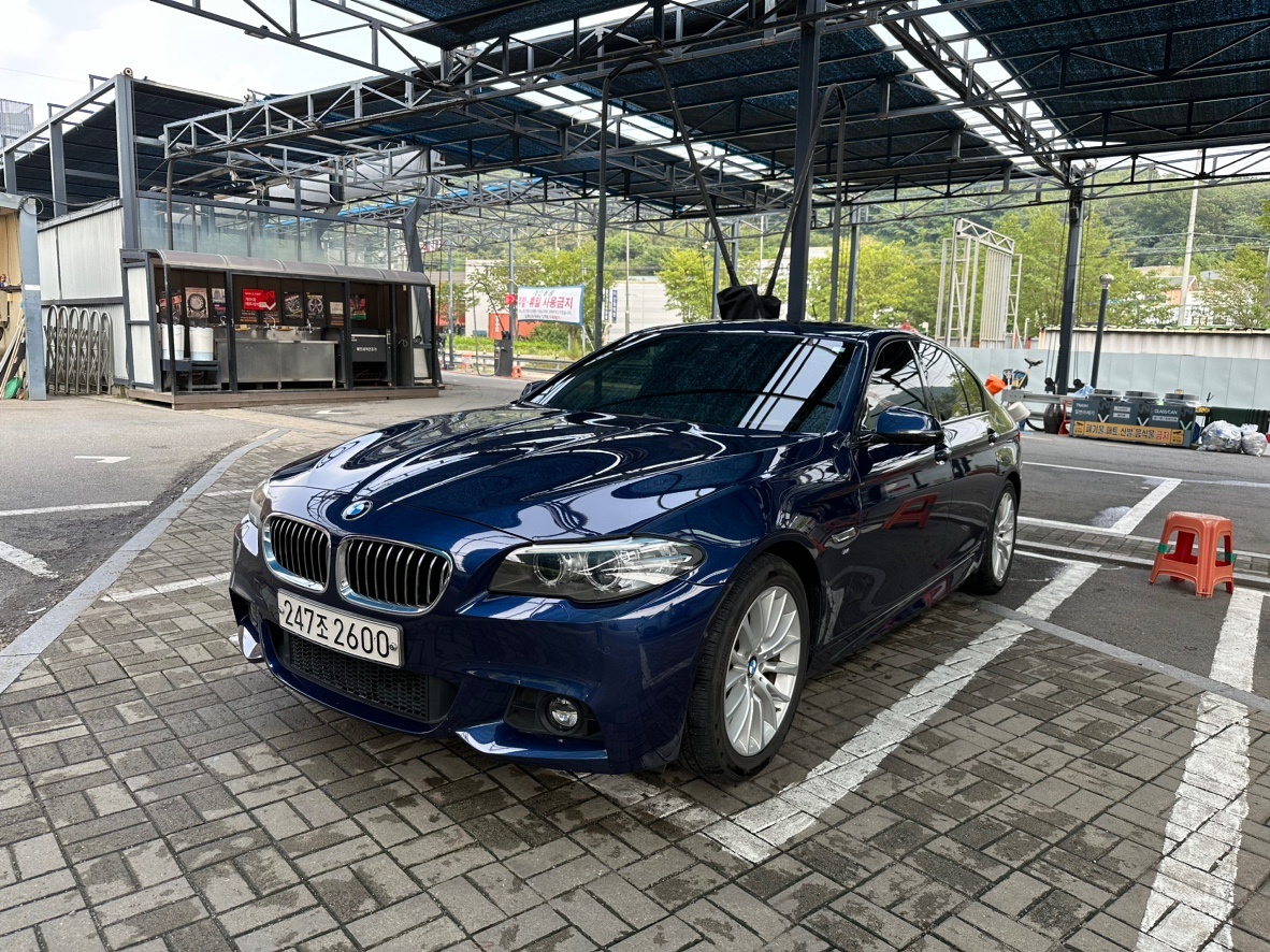 5시리즈 F10 528 i xDrive (245마력)M 에어로 다이나믹 매물 썸네일