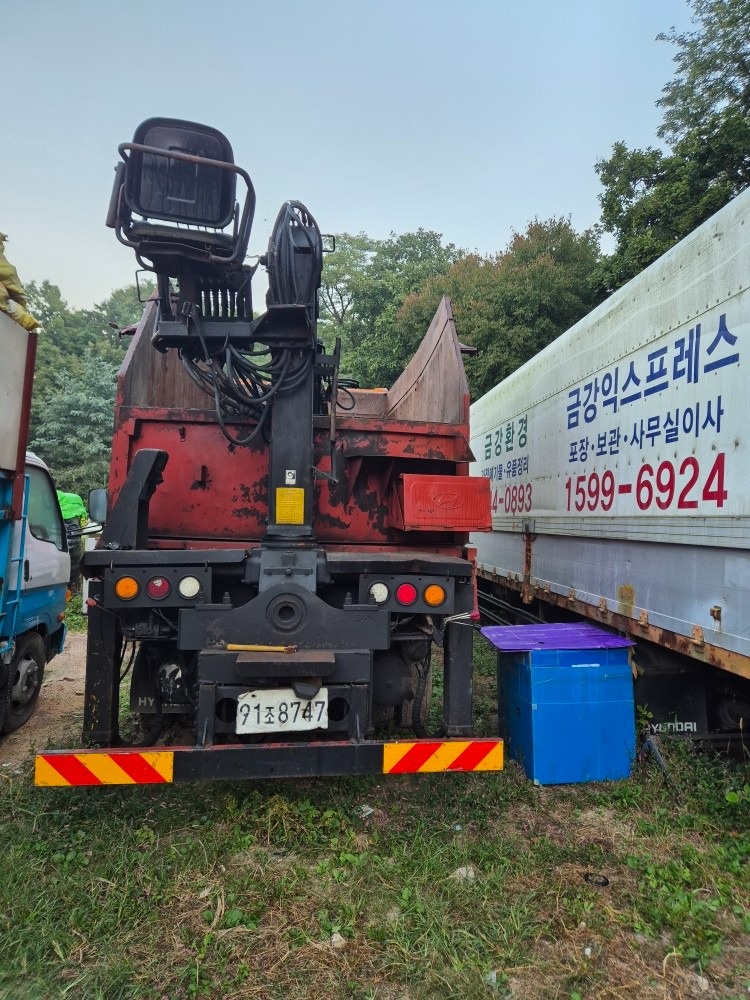 하아브5톤집게차 입니다.
현대메가트럭 중고차 직거래 (8)