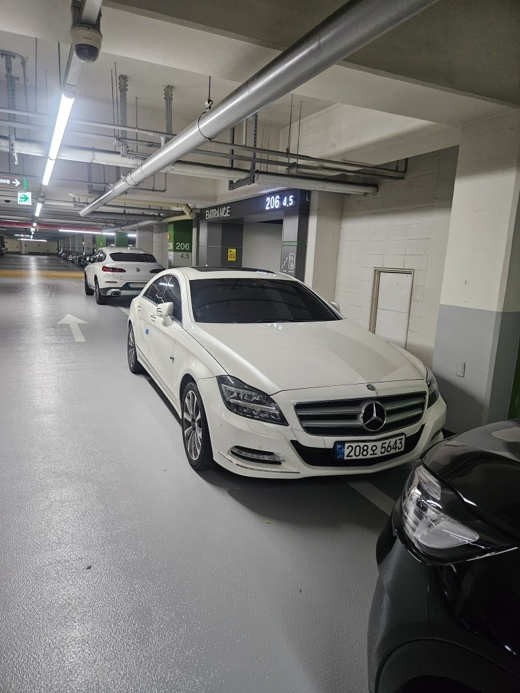 벤츠 W218 Cls 350
3500