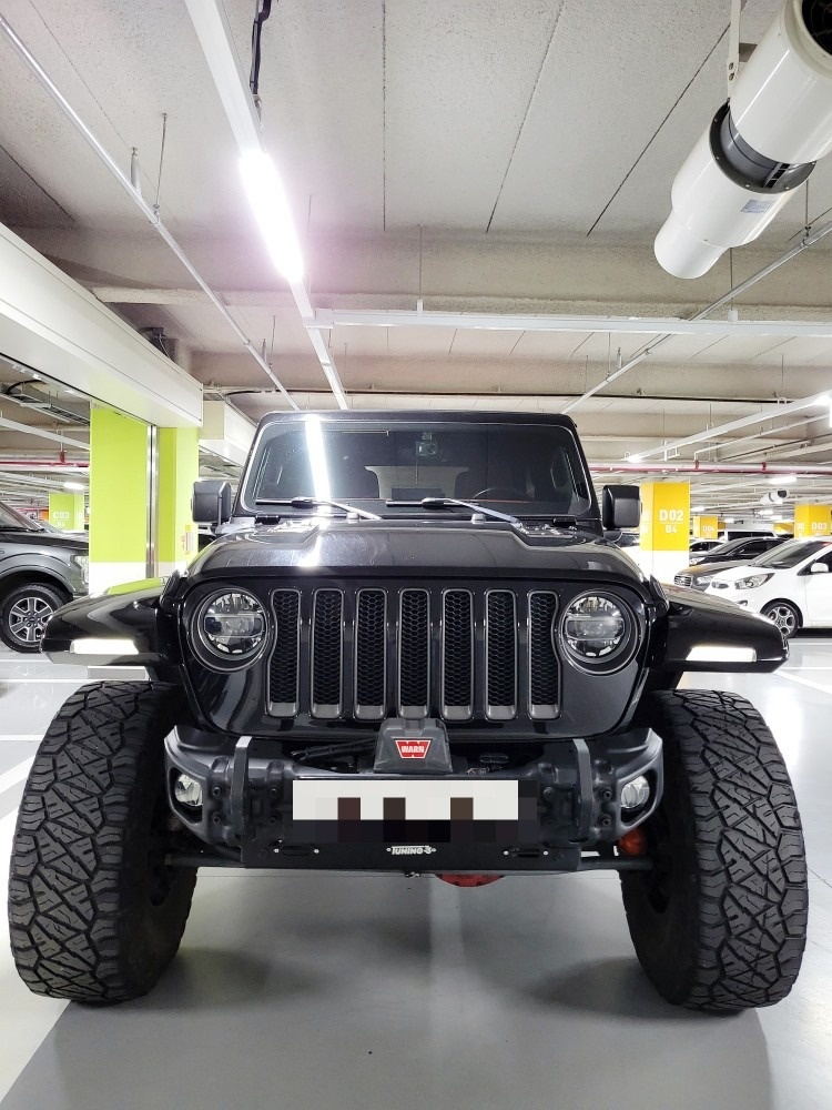 랭글러 JL 4도어 2.0 터보 4WD 루비콘 매물 썸네일