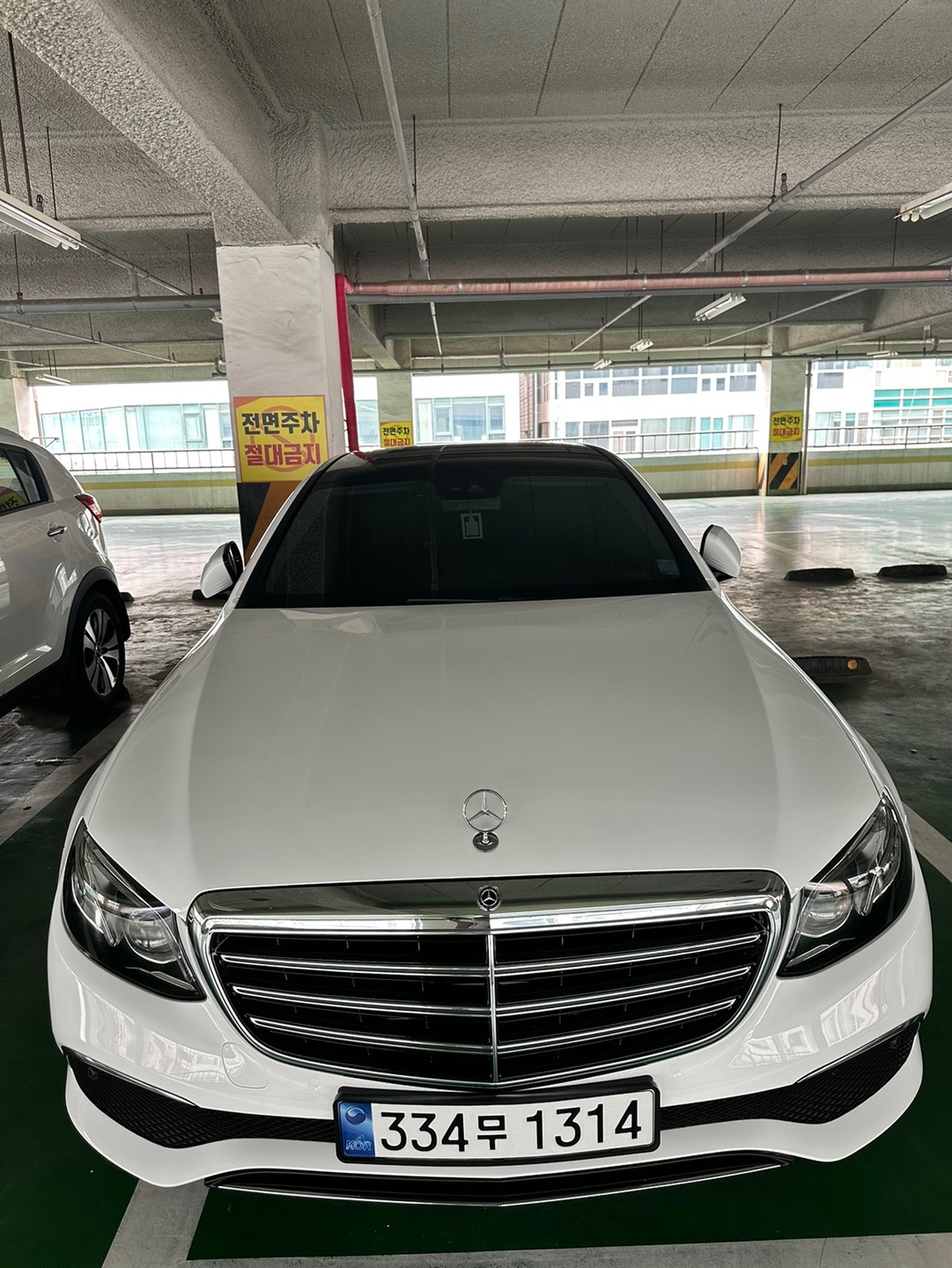 E 클래스 W213 E220 d 4Matic 전기형 (194마력)AMG Line 매물 썸네일