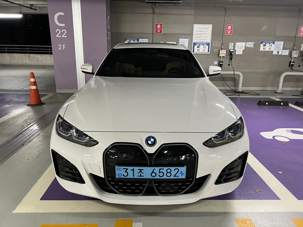 i4 그란쿠페G26 40(84kWh) eDrive (340마력) 매물 썸네일