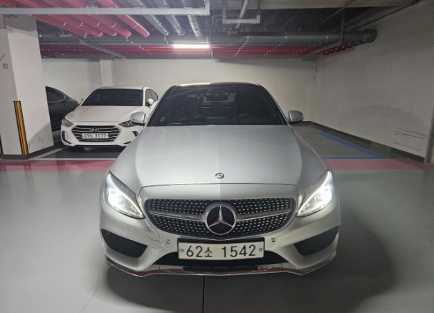 C 클래스 W205 C250 블루텍 4Matic (204마력)AMG Line 매물 썸네일