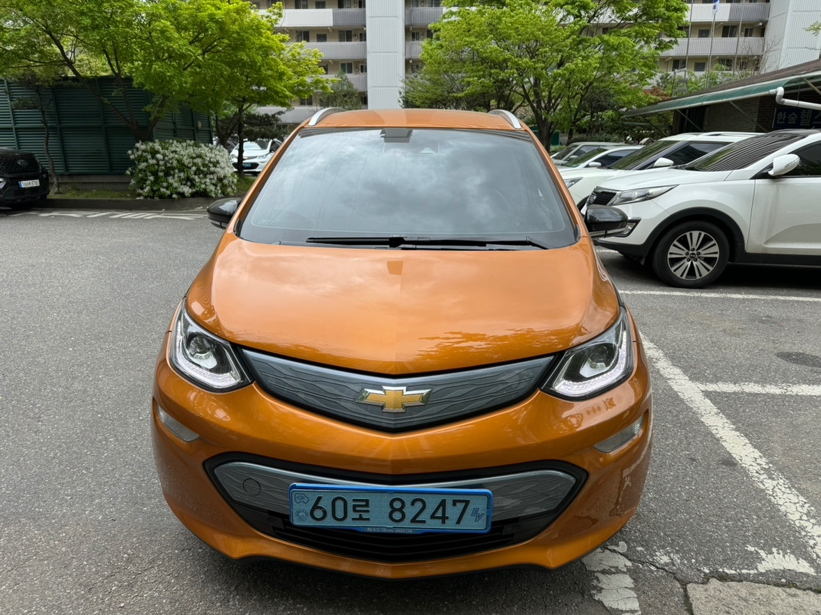 볼트 BEV(66kWh/414km) FWD LT 디럭스 매물 썸네일