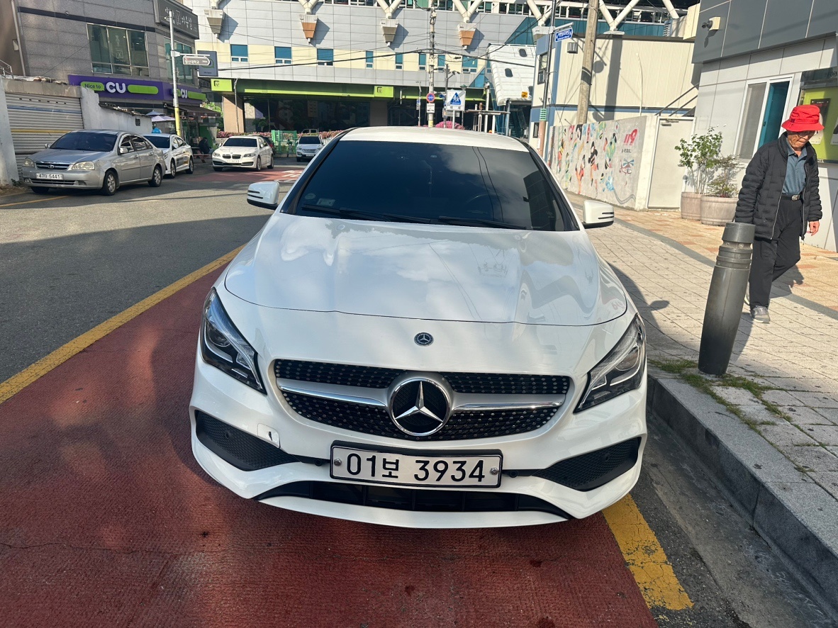 CLA 클래스 C117 CLA220 후기형 (184마력) 매물 썸네일