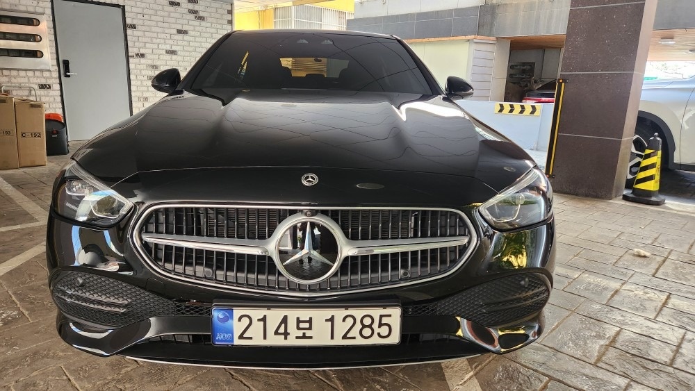 C 클래스 W206 C300 4Matic (258마력)아방가르드 매물 썸네일