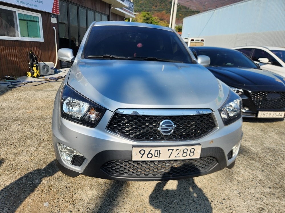 코란도 스포츠 Q150 5인승(CX7 2.0) 4WD 클럽 매물 썸네일