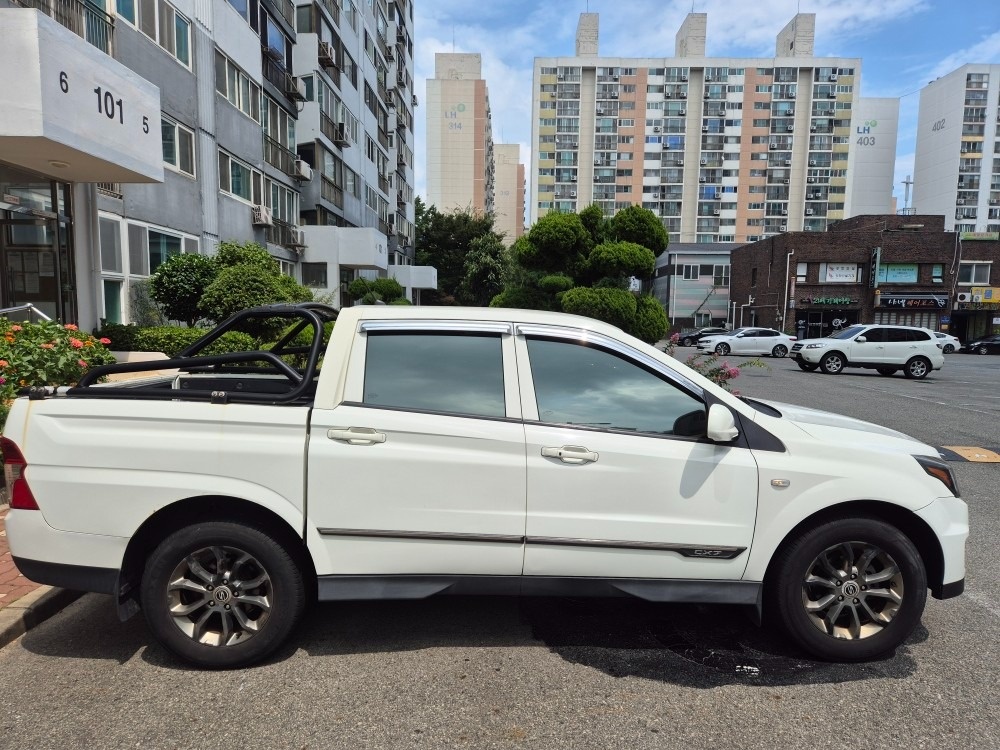 코란도 스포츠 Q150 5인승(CX7 2.0) 4WD 비젼 매물 썸네일