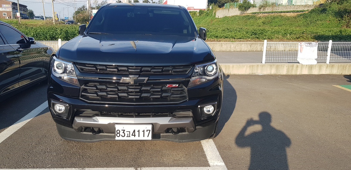 리얼 뉴 콜로라도 가솔린 3.6 AWD Z71-X 미드나잇 매물 썸네일