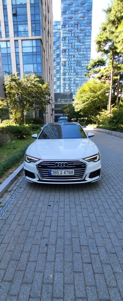 A6 C8/4A 45 TFSI 콰트로 (265마력)프리미엄 매물 썸네일