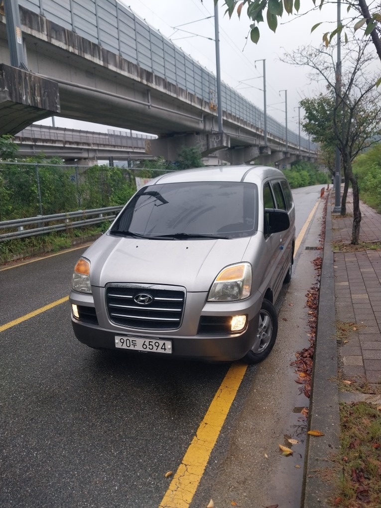 고급형6밴차량을 3밴으로 구변한차량이