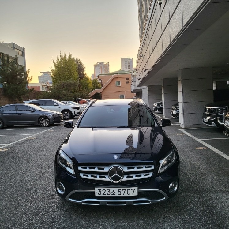 GLA X156 GLA220 후기형 (184마력) 매물 썸네일