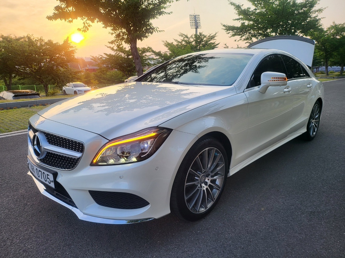 벤츠 cls 400 amg 라인 
타 중고차 직거래 (2)