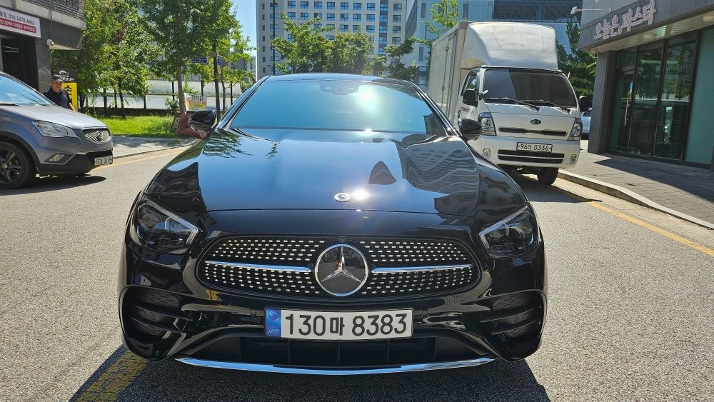 E 클래스 W213 E300 d 4Matic Coupe 후기형 (265마력) 매물 썸네일