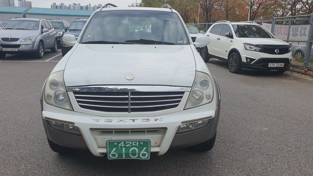 뉴 렉스턴 Y200 7인승(디젤 RX5 EDi) 4WD 고급 매물 썸네일