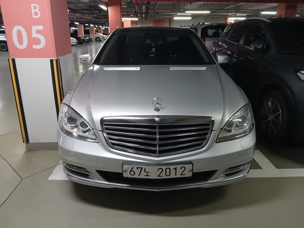 S 클래스 W221 S350 (CGI) L (306마력)블루이피션시 매물 썸네일