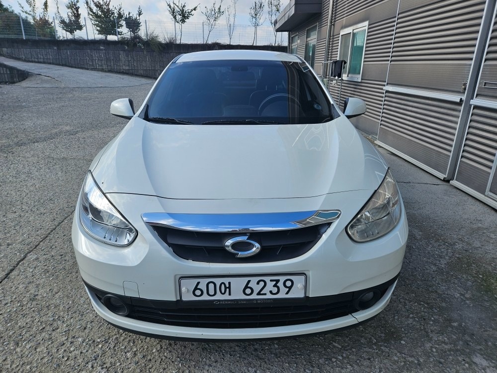 뉴 SM3 L38 가솔린 1.6 FWD SE 매물 썸네일