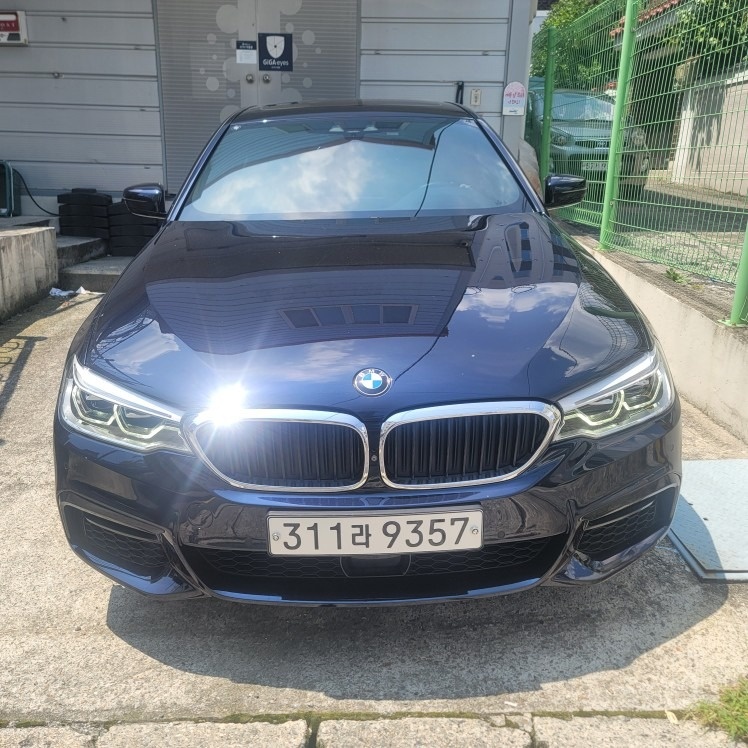 5시리즈 G30 530 i xDrive (252마력)M 스포츠 플러스 매물 썸네일