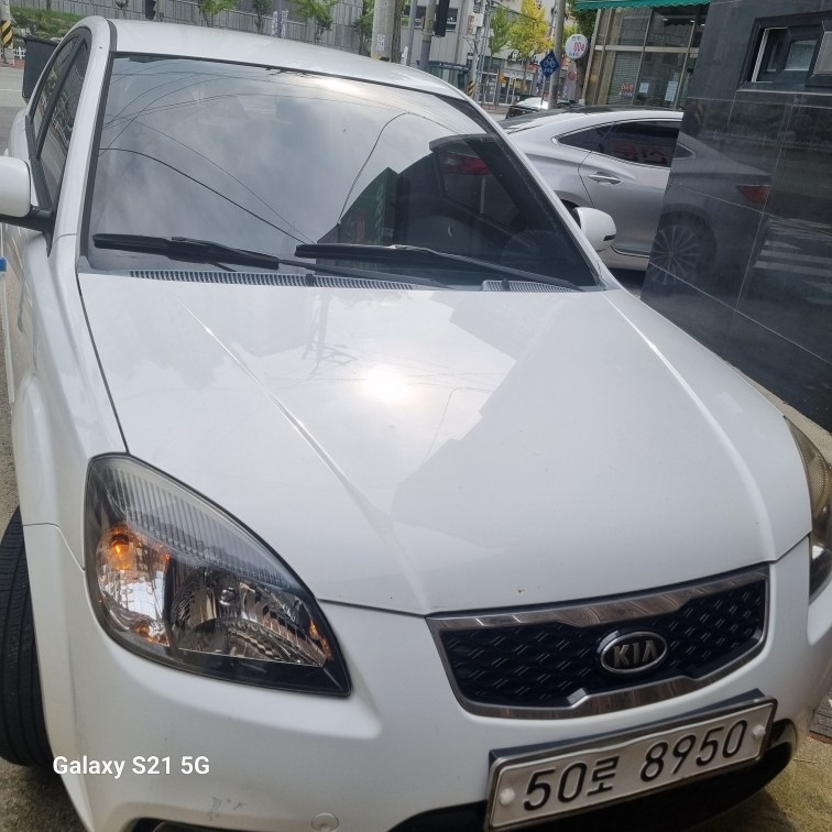 뉴 프라이드 JB 4DR 1.6(CVVT) SLX 매물 썸네일