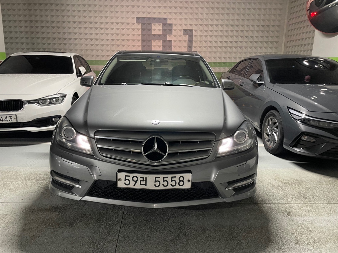 C 클래스 W204 C220 CDI (170마력)블루이피션시 매물 썸네일