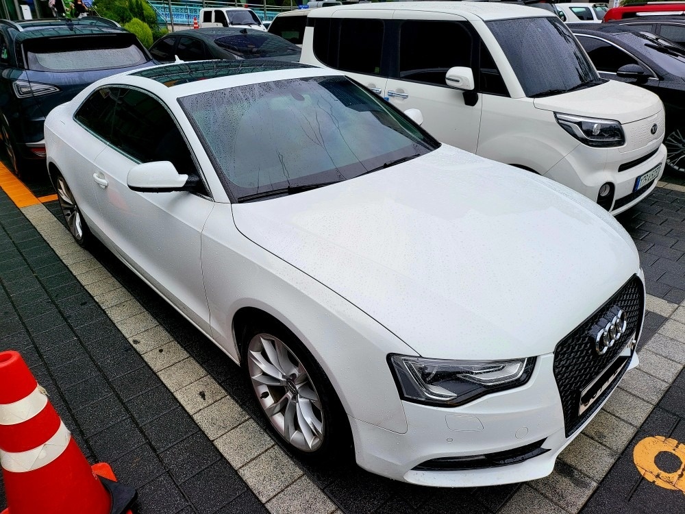 A5 8T 2.0 TFSI Coupe 콰트로 (220마력) 매물 썸네일