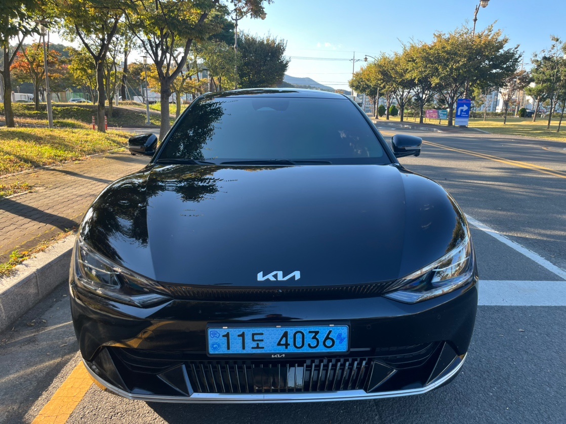 EV6 CV BEV(롱레인지/77.4kWh) RWD 어스(470km) 매물 썸네일