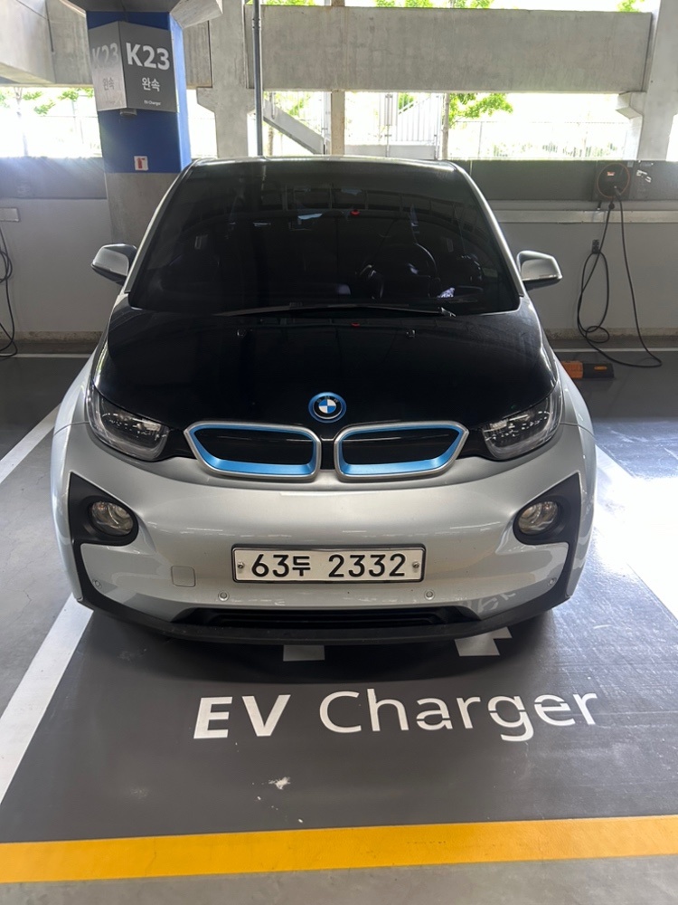 i3 IO1 BEV(22.6kWh) FWD (170마력) 매물 썸네일